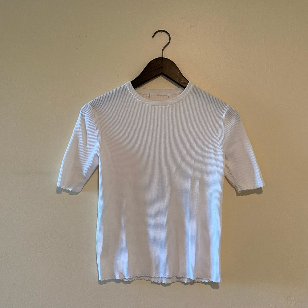 White 90s ribbed shirt